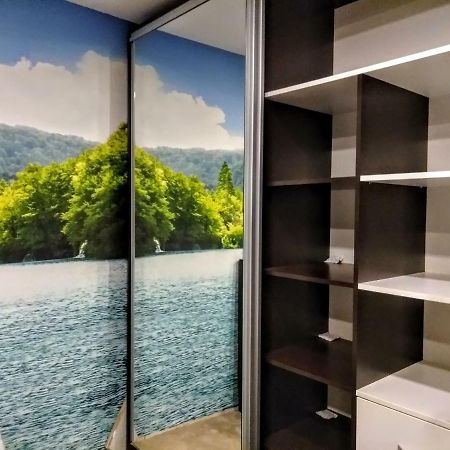 Cozy Downtown Oasis Apartment Bukares Bagian luar foto