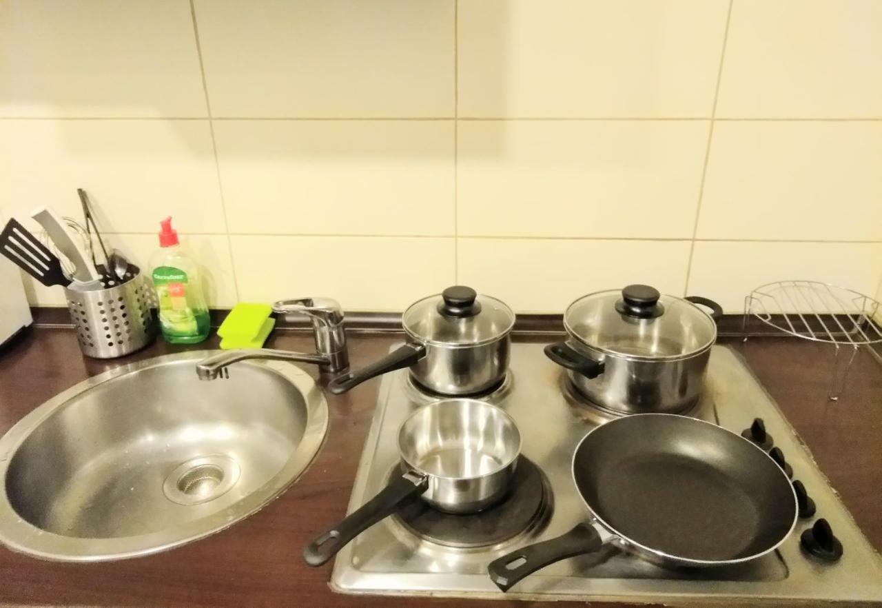 Cozy Downtown Oasis Apartment Bukares Bagian luar foto